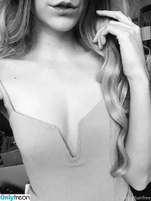 bambibluehairfree / bambiblueee nude photo #0008