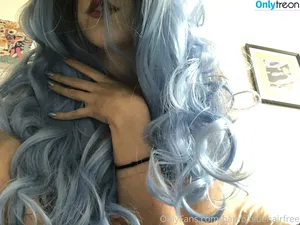 bambibluehairfree / bambiblueee nude photo #0009