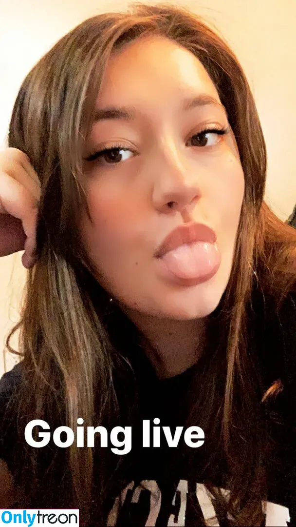 Bananabrea nude photo #0007 (bananabreaa)