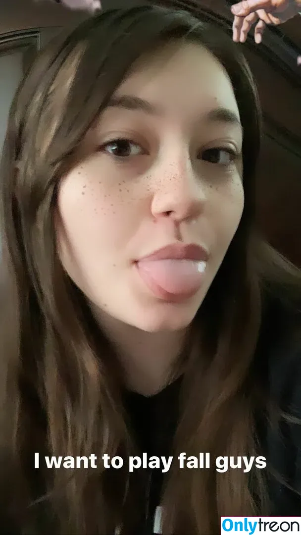 Bananabrea nude photo #0009 (bananabreaa)