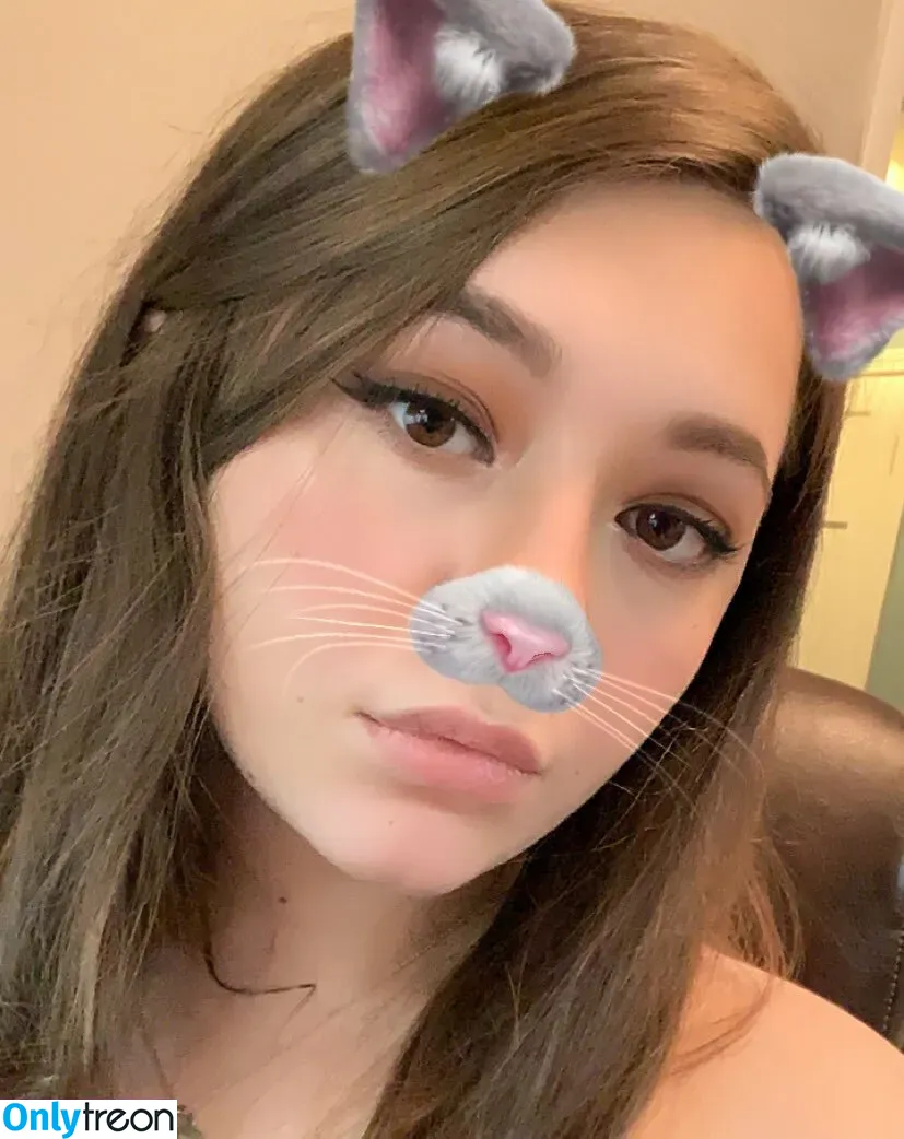 Bananabrea nude photo #0024 (bananabreaa)
