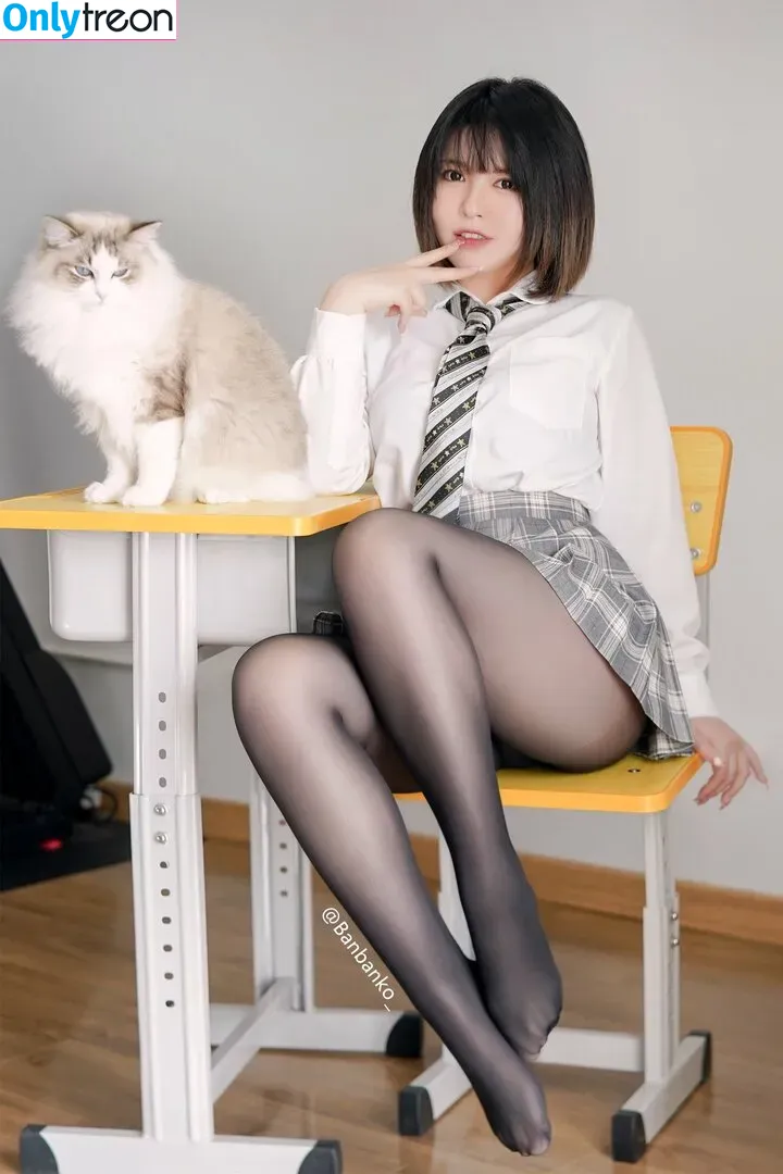 Banbanko nude photo #0220 (BANBANKO_ / 半半子)