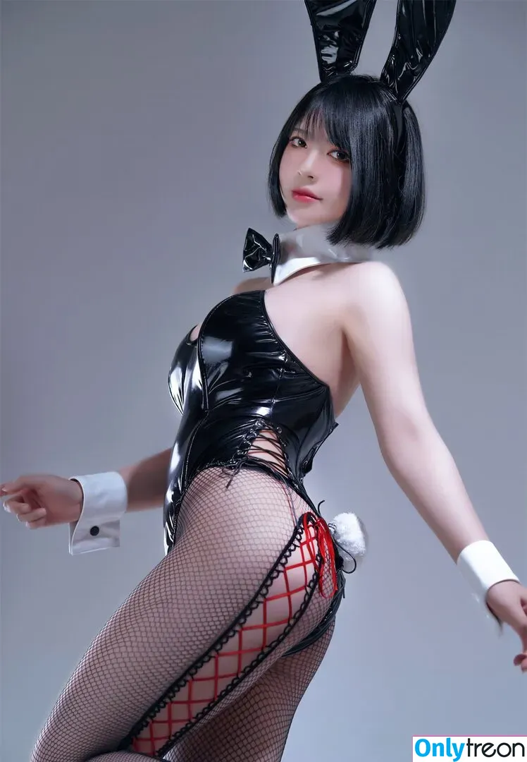 Banbanko nude photo #0404 (BANBANKO_ / 半半子)
