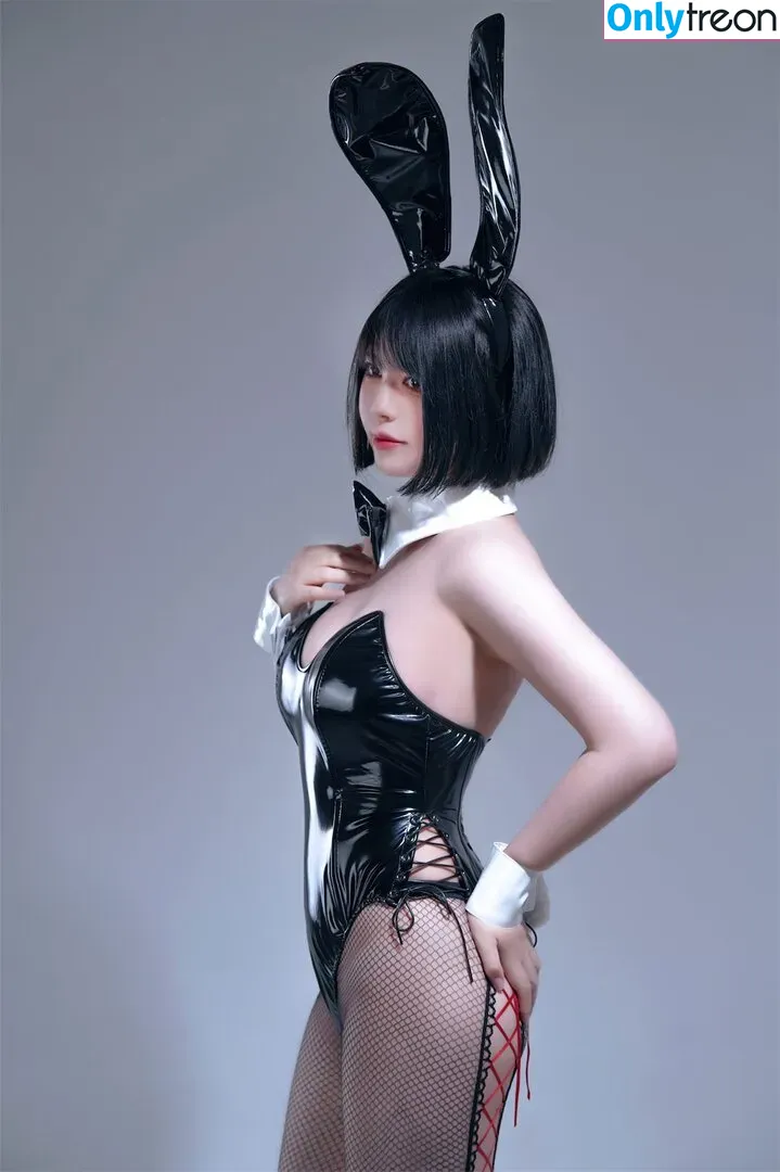Banbanko nude photo #0411 (BANBANKO_ / 半半子)