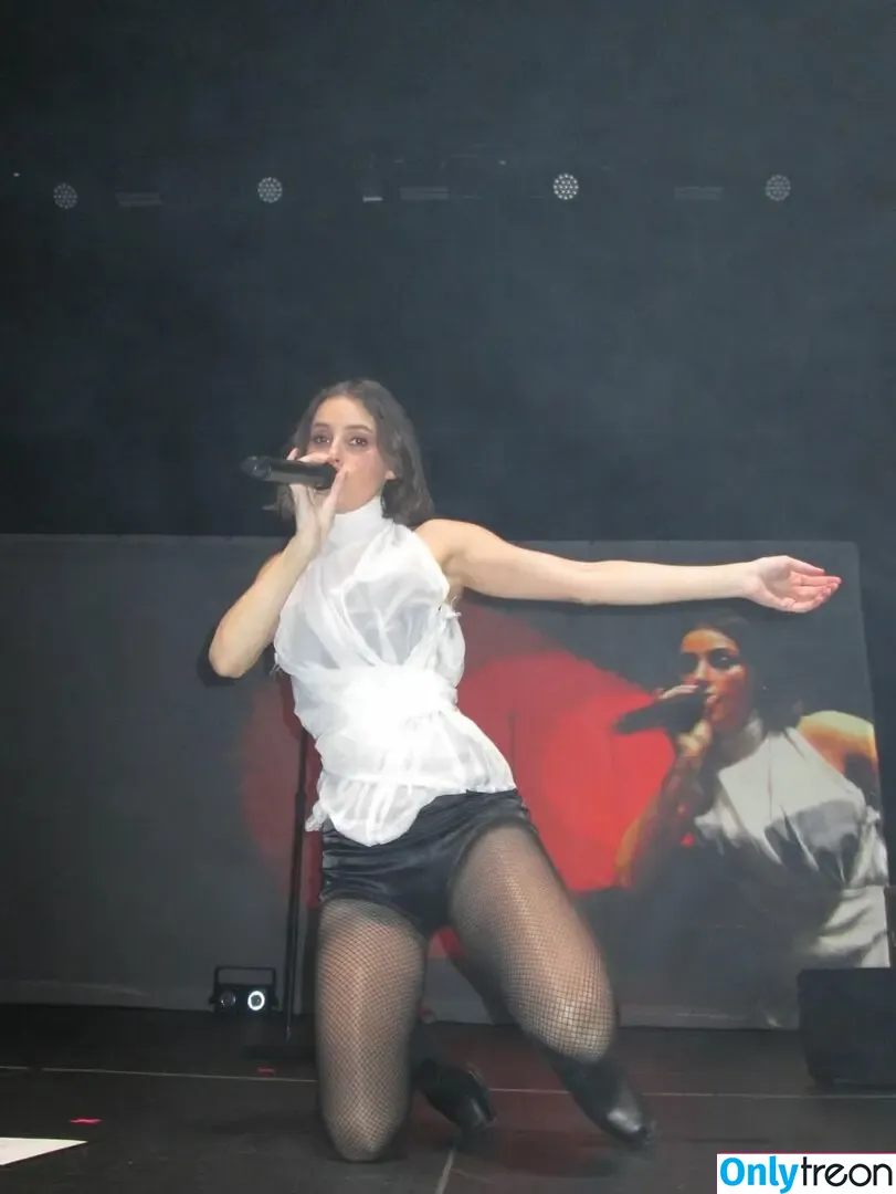 Banks nude photo #0137 (hernameisbanks)