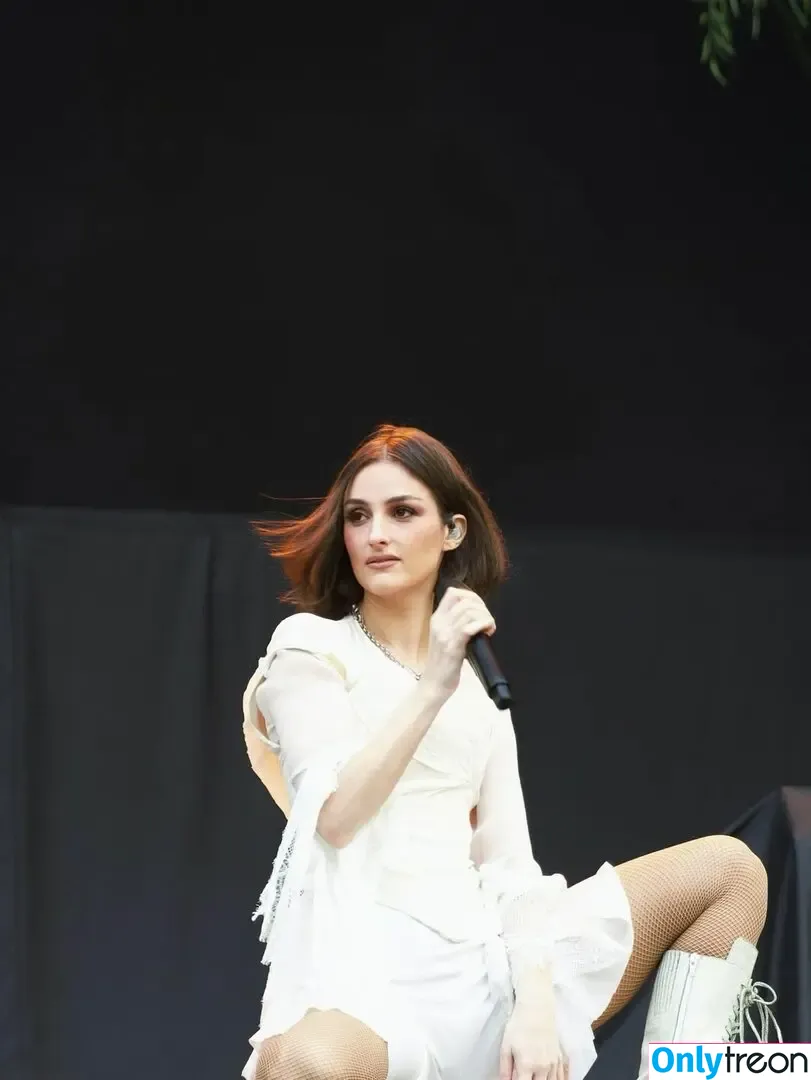 Banks nude photo #0167 (hernameisbanks)