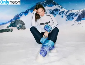 Barbara Palvin / realbarbarapalvin nude photo #0471
