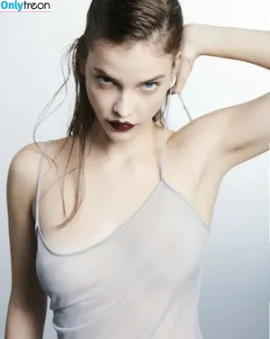 Barbara Palvin / realbarbarapalvin nude photo #0489
