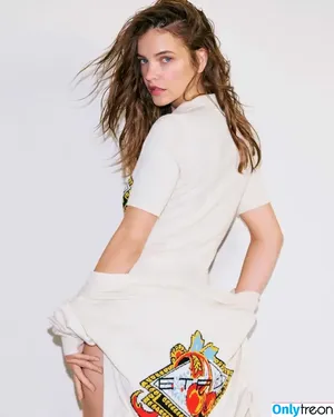 Barbara Palvin / realbarbarapalvin nude photo #0620