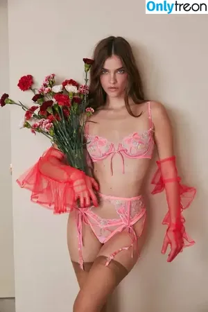Barbara Palvin / realbarbarapalvin nude photo #0790