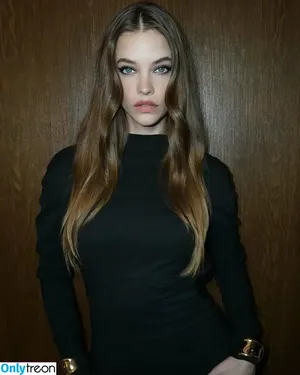 Barbara Palvin / realbarbarapalvin nude photo #0817