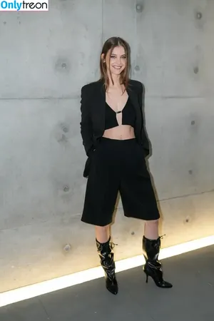 Barbara Palvin / realbarbarapalvin nude photo #0825