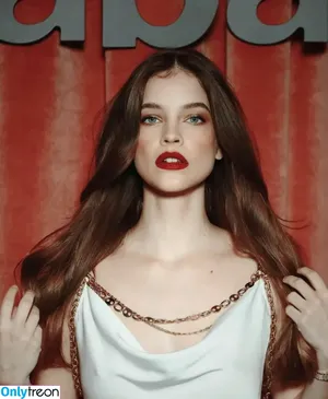 Barbara Palvin / realbarbarapalvin nude photo #0845