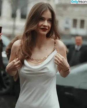 Barbara Palvin / realbarbarapalvin nude photo #0846