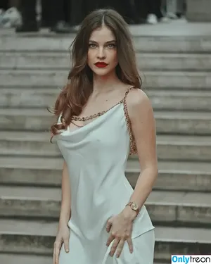 Barbara Palvin / realbarbarapalvin nude photo #0858