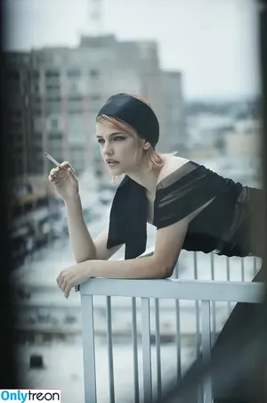 Barbara Palvin / realbarbarapalvin nude photo #1215