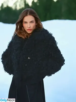 Barbara Palvin / realbarbarapalvin nude photo #1254