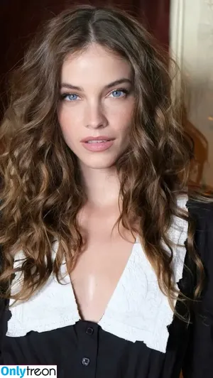 Barbara Palvin / realbarbarapalvin nude photo #1257