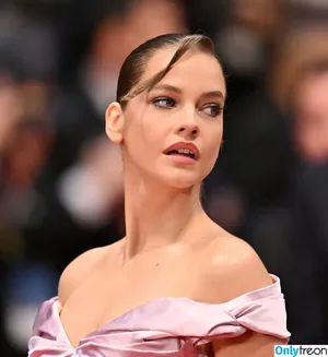 Barbara Palvin / realbarbarapalvin nude photo #2072