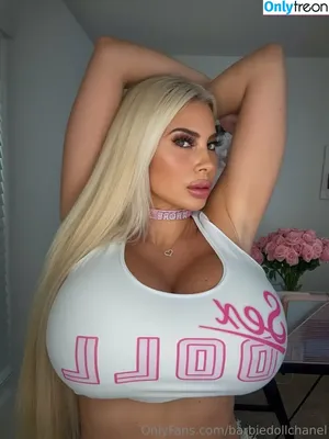 barbiedollchanel / itschaneloberlin nude photo #0247