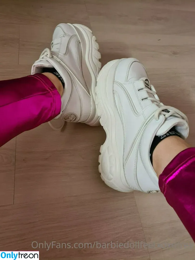 barbiedollfeetxoxofree nude photo #0033 (xblackdoll)