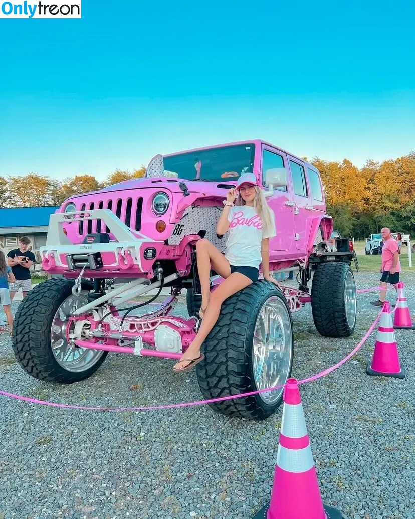 Barbiejeepgirl nude photo #0046 (barbiejeepgirl2.0 / barbiejeepgirll)