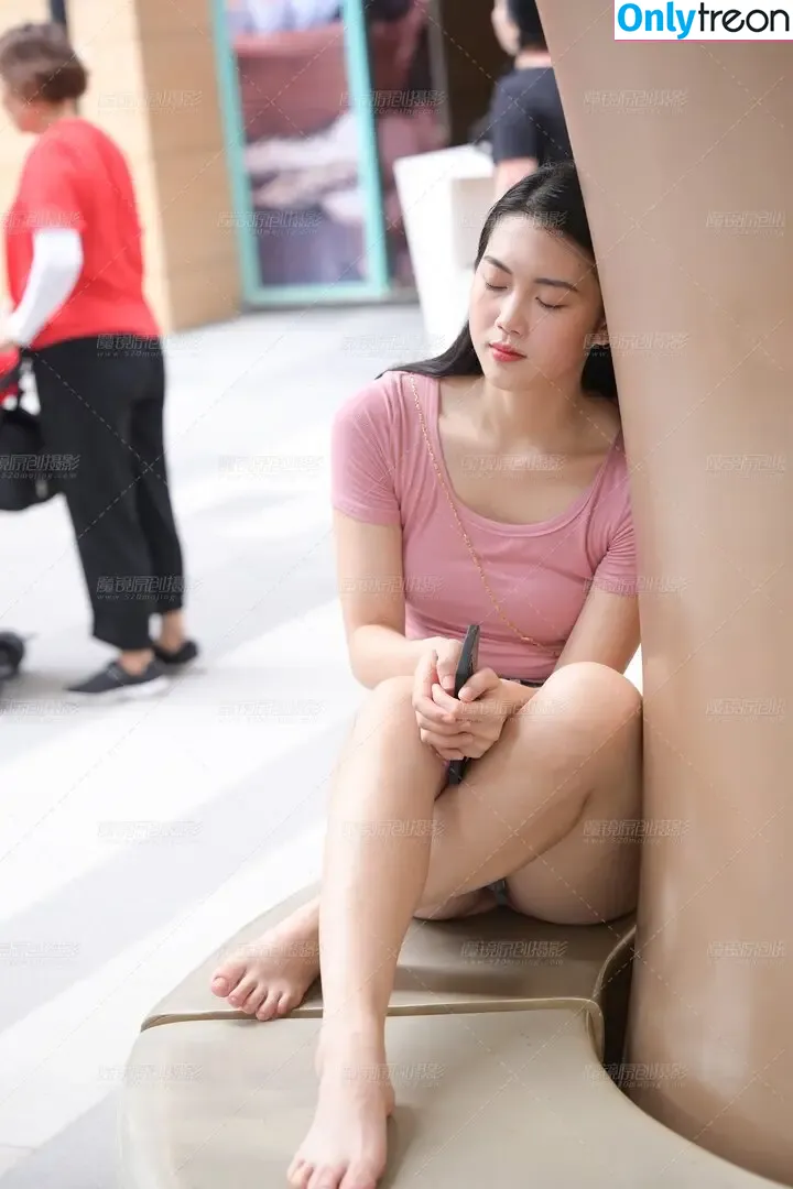 Bare Feet nude photo #1131 (barefeetpose)