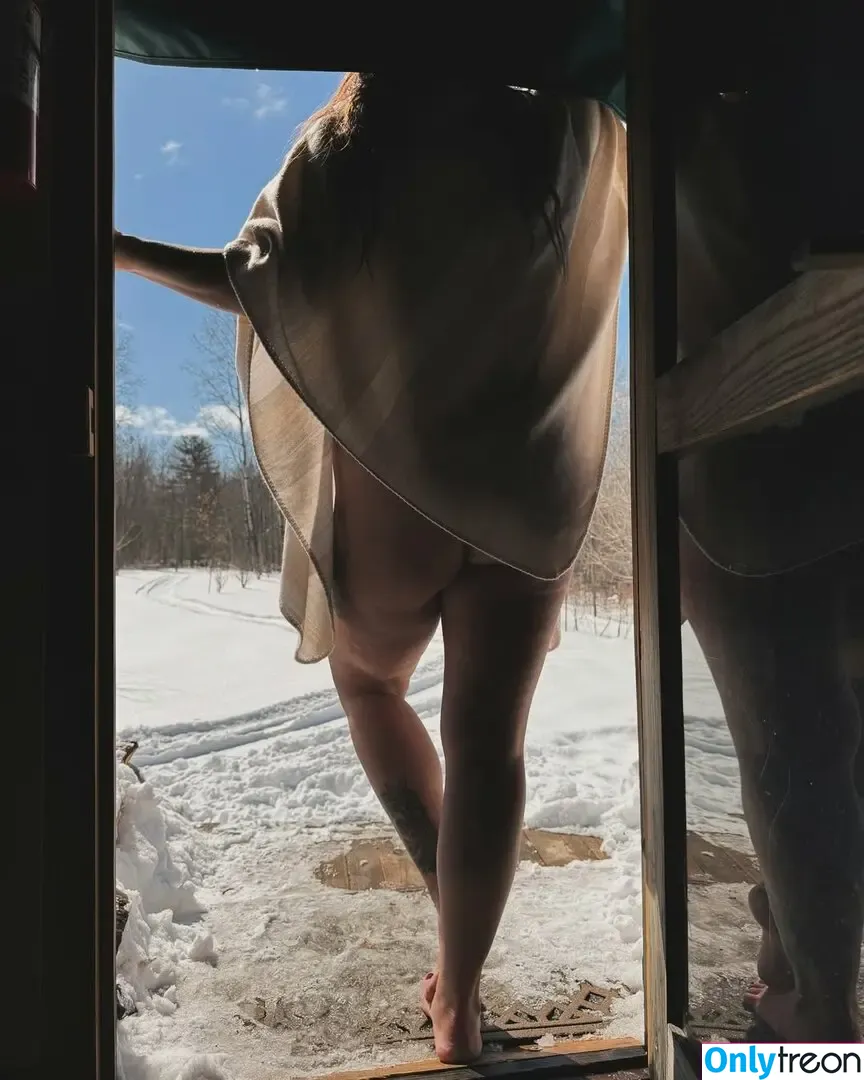 Barefootmamamn nude photo #0290 (Barefootmamamn)