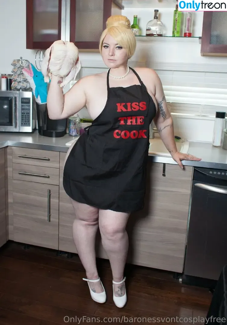 baronessvontcosplayfree nude photo #0400 (baronessvontcosplay)