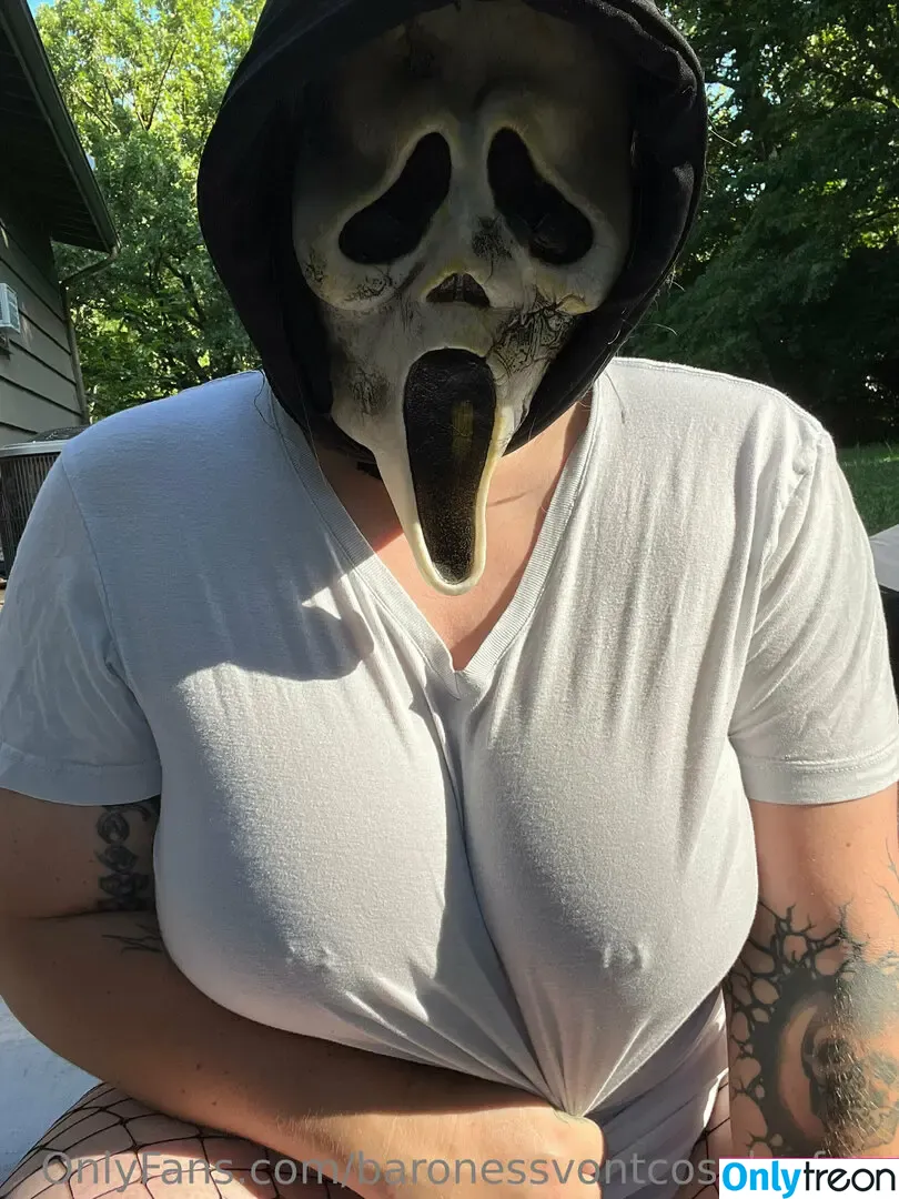 baronessvontcosplayfree nude photo #0403 (baronessvontcosplay)