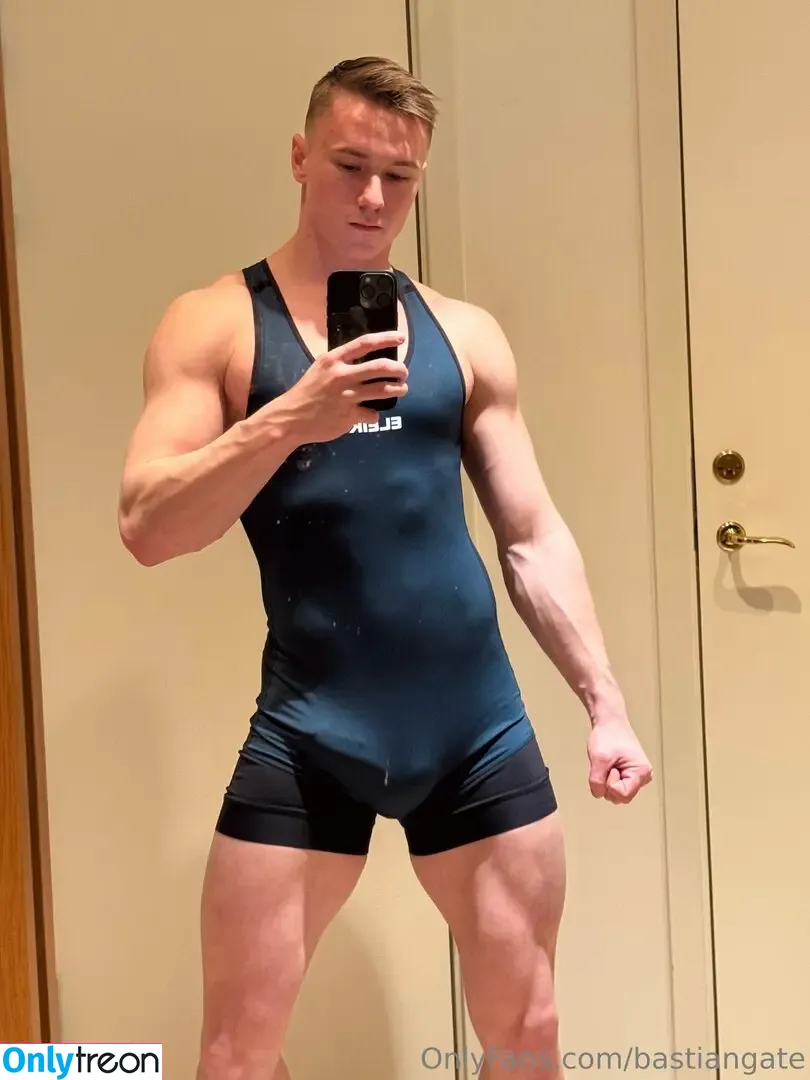 bastiangate nude photo #0040 (sebastianb98)