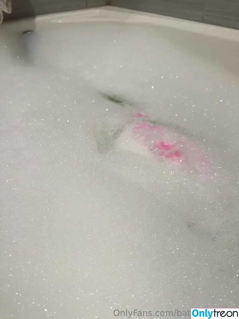bathtimewlola nude photo #0040 (bathtimewlola)