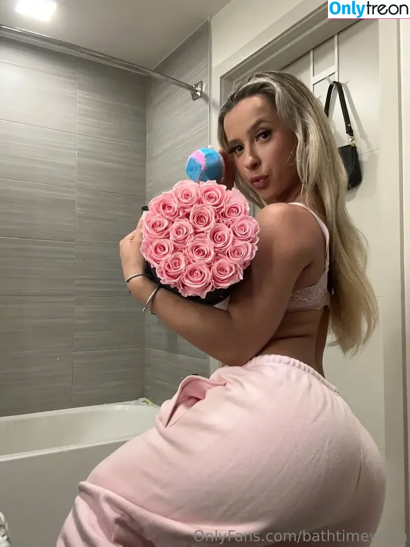 bathtimewlola nude photo #0050 (bathtimewlola)