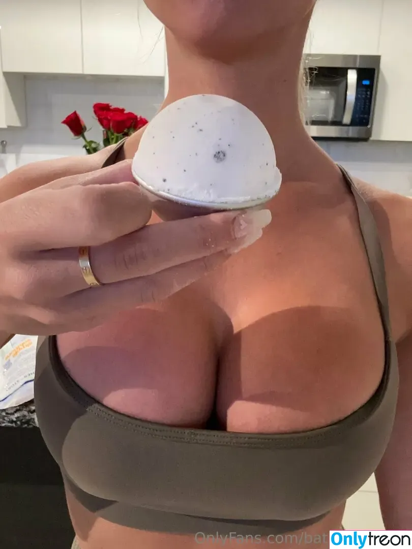 bathtimewlola nude photo #0066 (bathtimewlola)