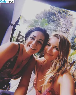 Bayley / Pamela Rose Martinez / bayley.r / itsmebayley nude photo #0059