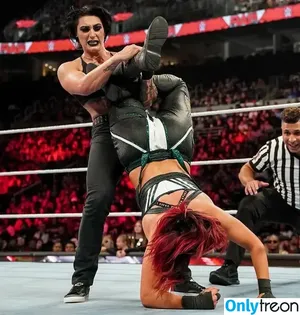 Bayley / Pamela Rose Martinez / bayley.r / itsmebayley nude photo #0287