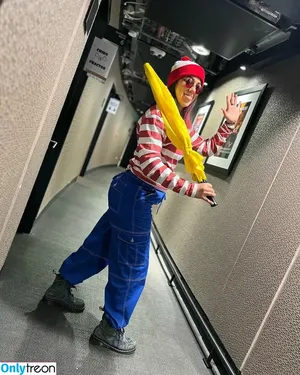Bayley / Pamela Rose Martinez / bayley.r / itsmebayley nude photo #0609