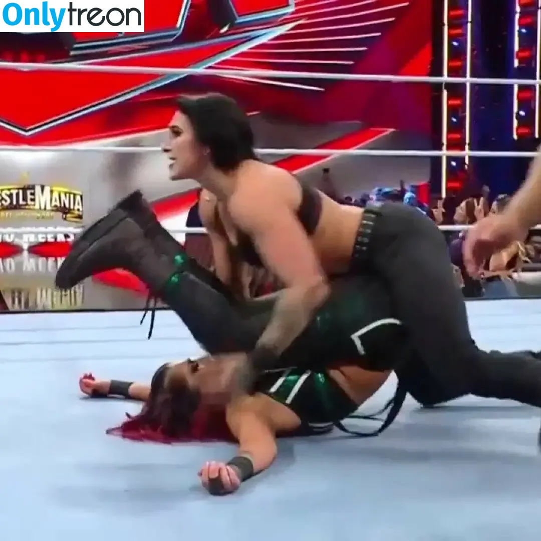 Bayley nude photo #0283 (Pamela Rose Martinez / bayley.r / itsmebayley)