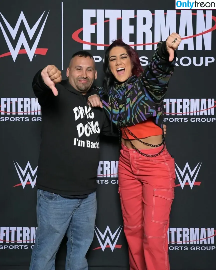Bayley nude photo #0343 (Pamela Rose Martinez / bayley.r / itsmebayley)