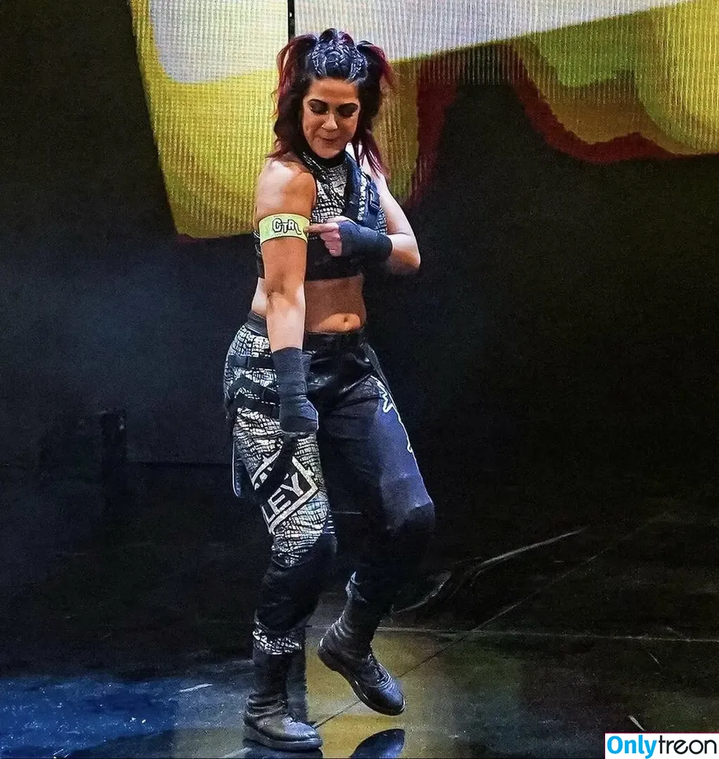 Bayley nude photo #0361 (Pamela Rose Martinez / bayley.r / itsmebayley)