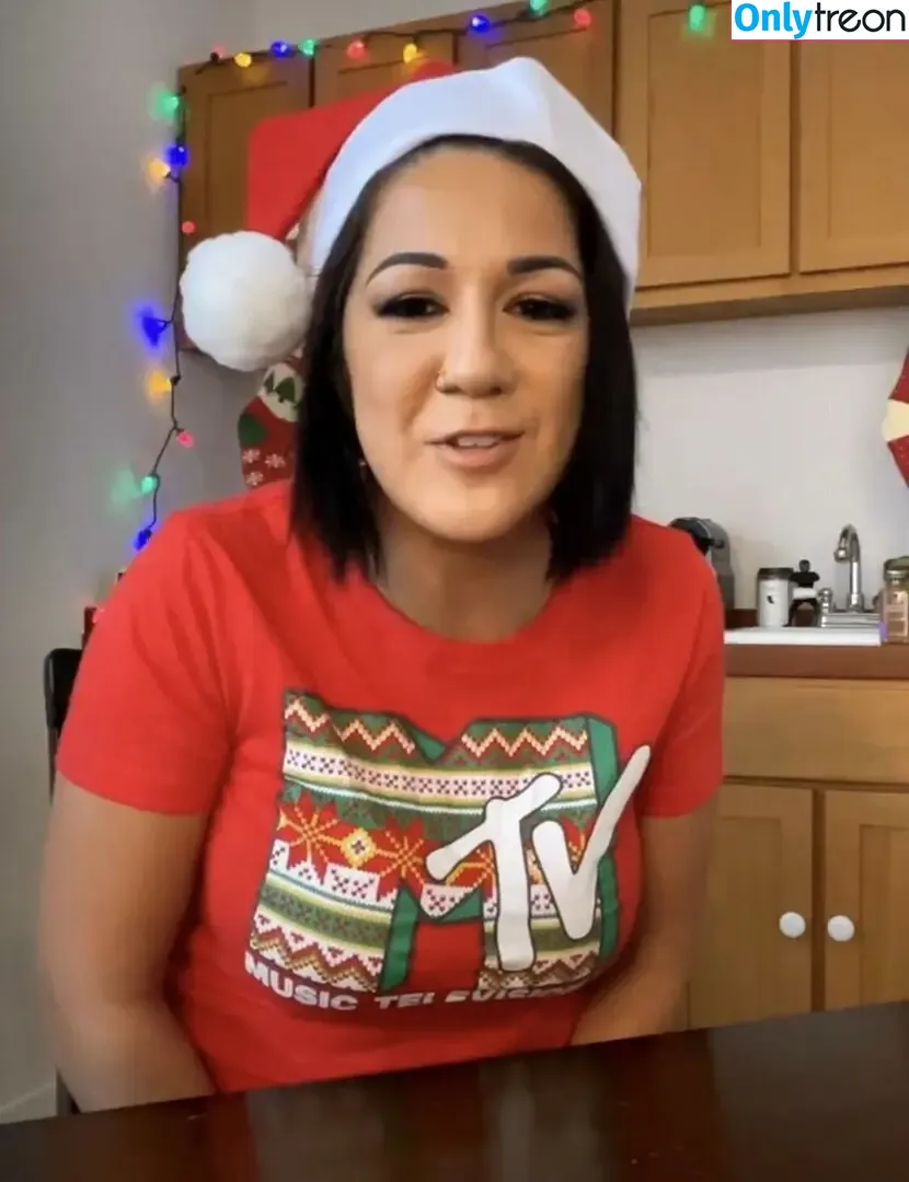 Bayley nude photo #0527 (Pamela Rose Martinez / bayley.r / itsmebayley)