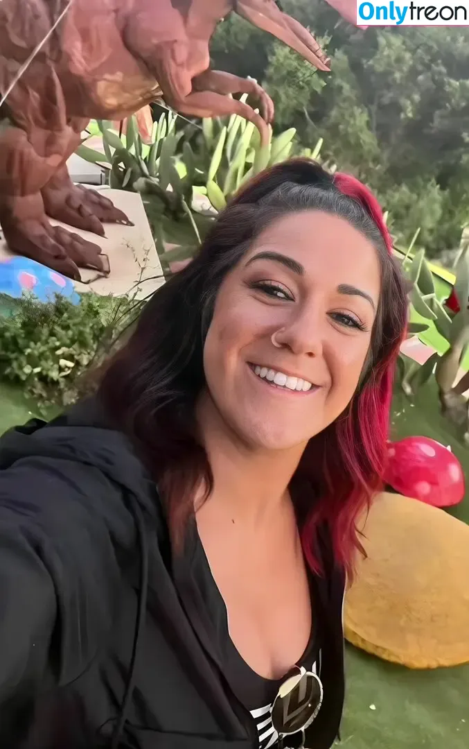 Bayley nude photo #0570 (Pamela Rose Martinez / bayley.r / itsmebayley)