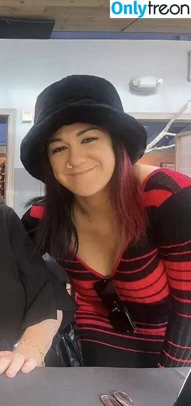 Bayley nude photo #0625 (Pamela Rose Martinez / bayley.r / itsmebayley)