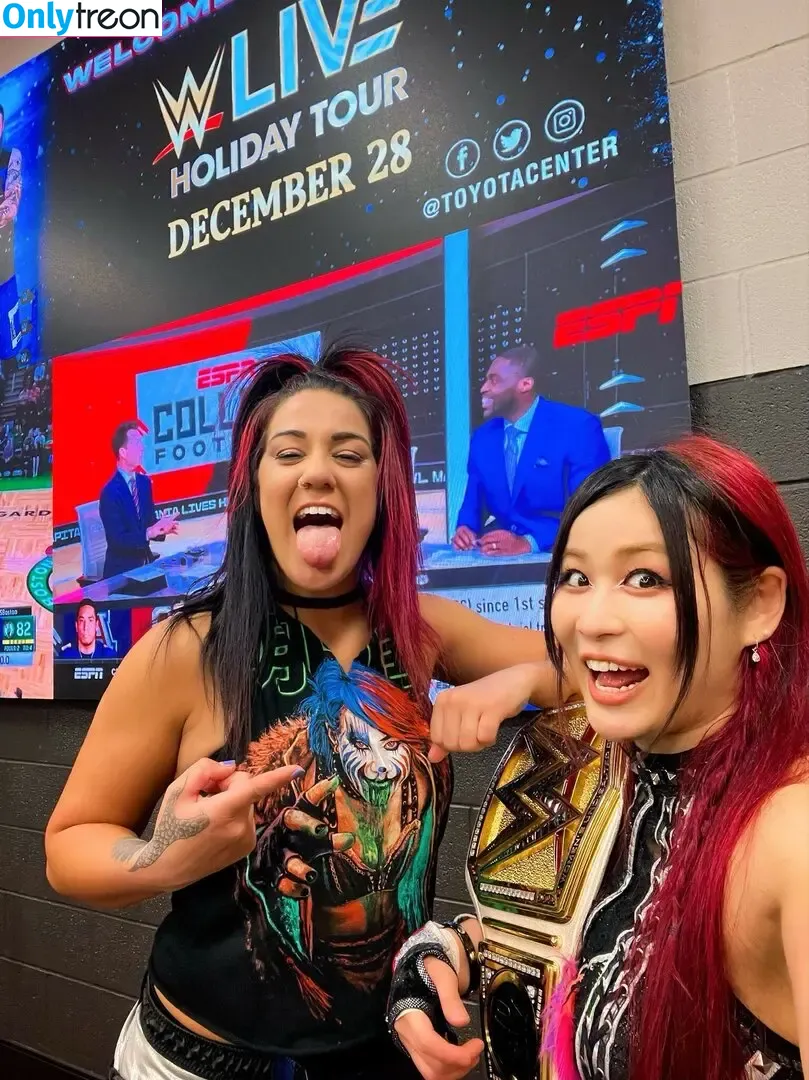 Bayley nude photo #0636 (Pamela Rose Martinez / bayley.r / itsmebayley)