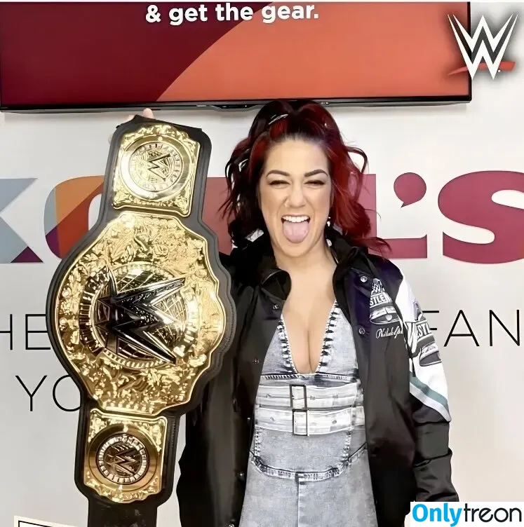 Bayley nude photo #0684 (Pamela Rose Martinez / bayley.r / itsmebayley)