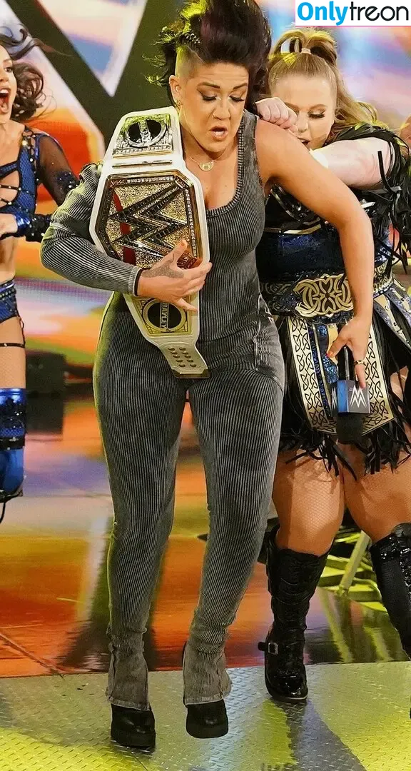 Bayley nude photo #0734 (Pamela Rose Martinez / bayley.r / itsmebayley)