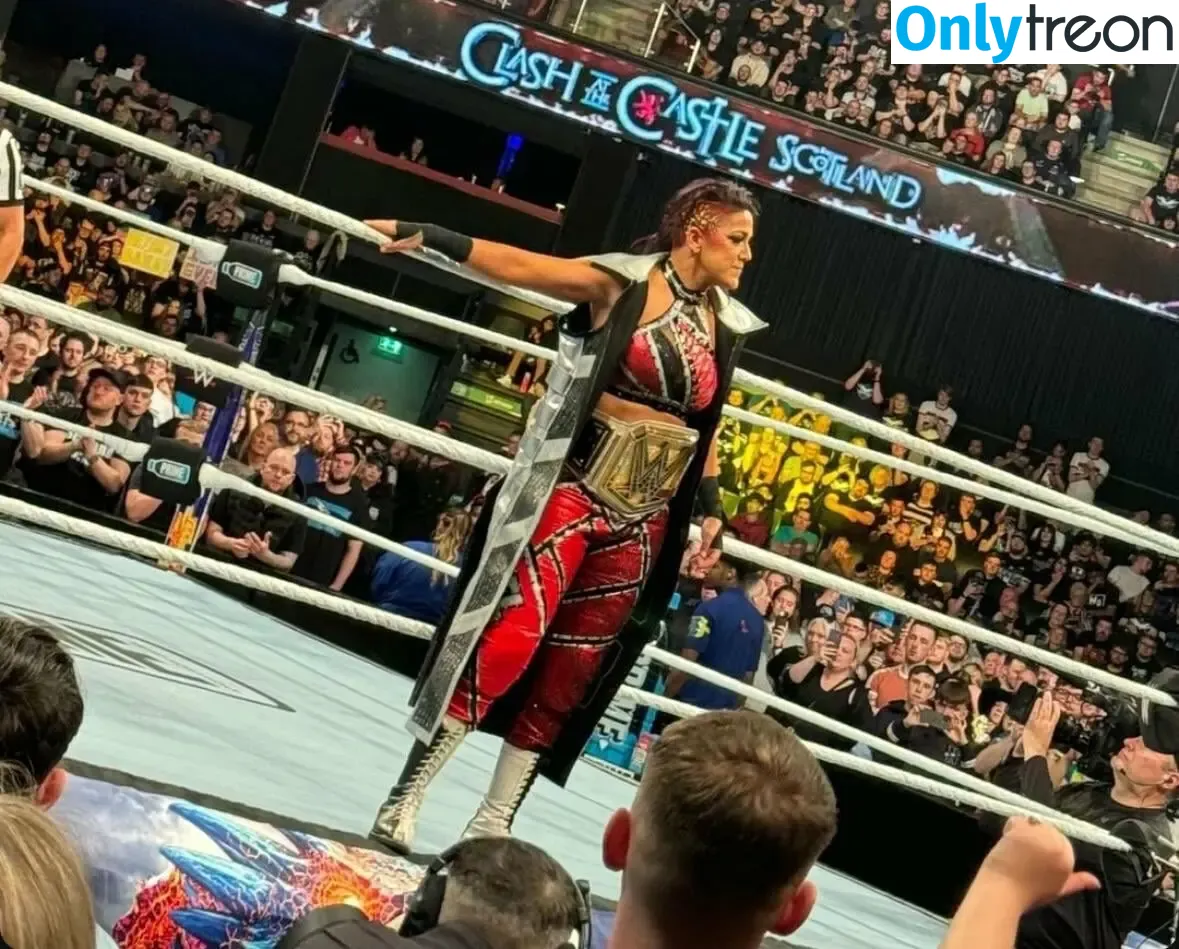 Bayley nude photo #0778 (Pamela Rose Martinez / bayley.r / itsmebayley)