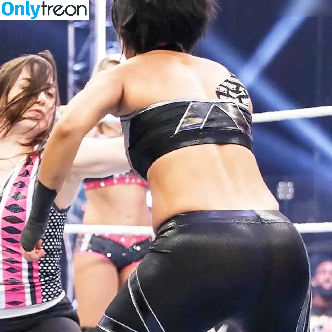Bayley nude photo #0813 (Pamela Rose Martinez / bayley.r / itsmebayley)