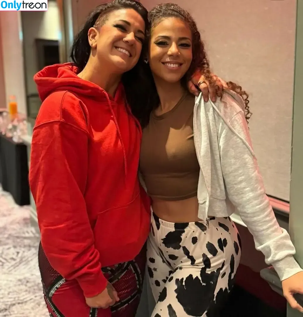 Bayley nude photo #0835 (Pamela Rose Martinez / bayley.r / itsmebayley)