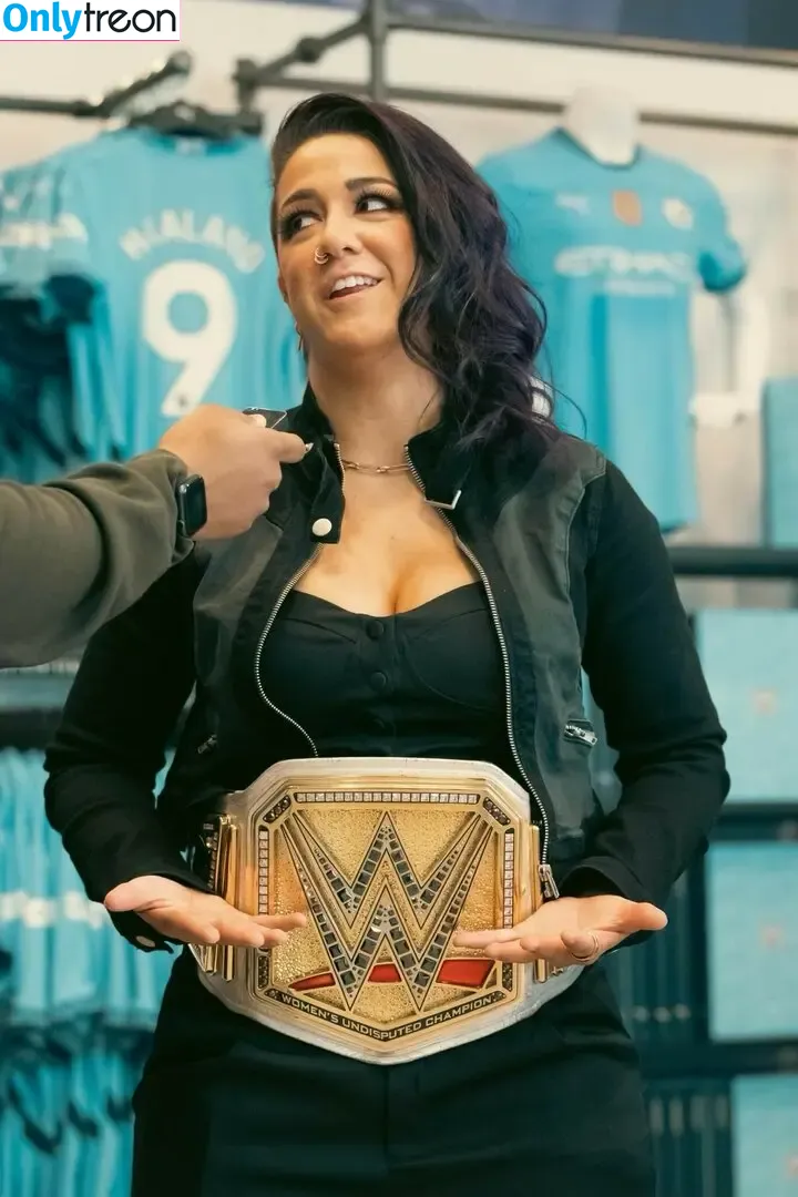 Bayley nude photo #0846 (Pamela Rose Martinez / bayley.r / itsmebayley)